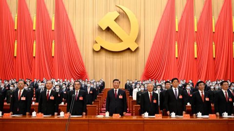 学院组织师生集中收看党的二十大开幕会